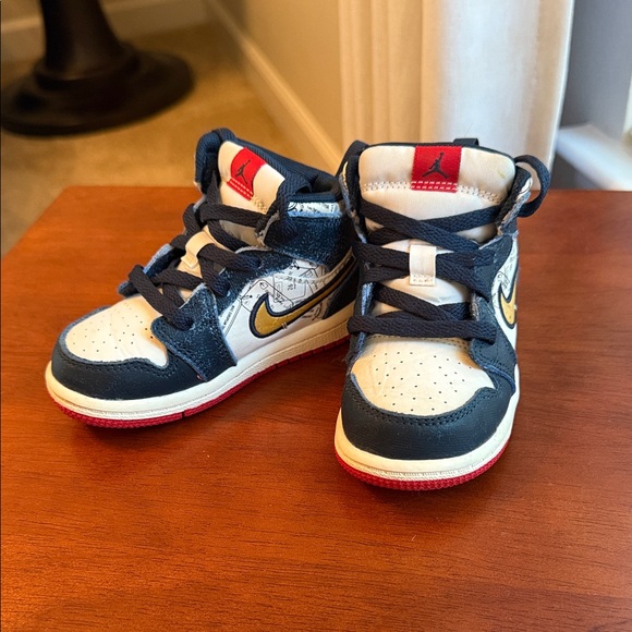 Toddler Size 7C Nike Air Jordan 1 Mid “Take Flight” - Picture 1 of 16